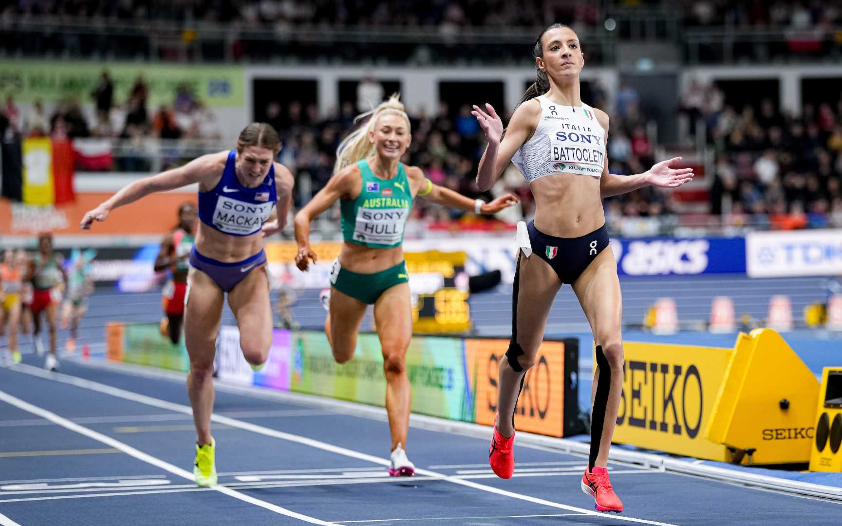 Nadia Battocletti conquista il titolo nei 3000 metri ai Campionati mondiali indoor di Toruń (Foto: Christel Saneh per World Athletics)