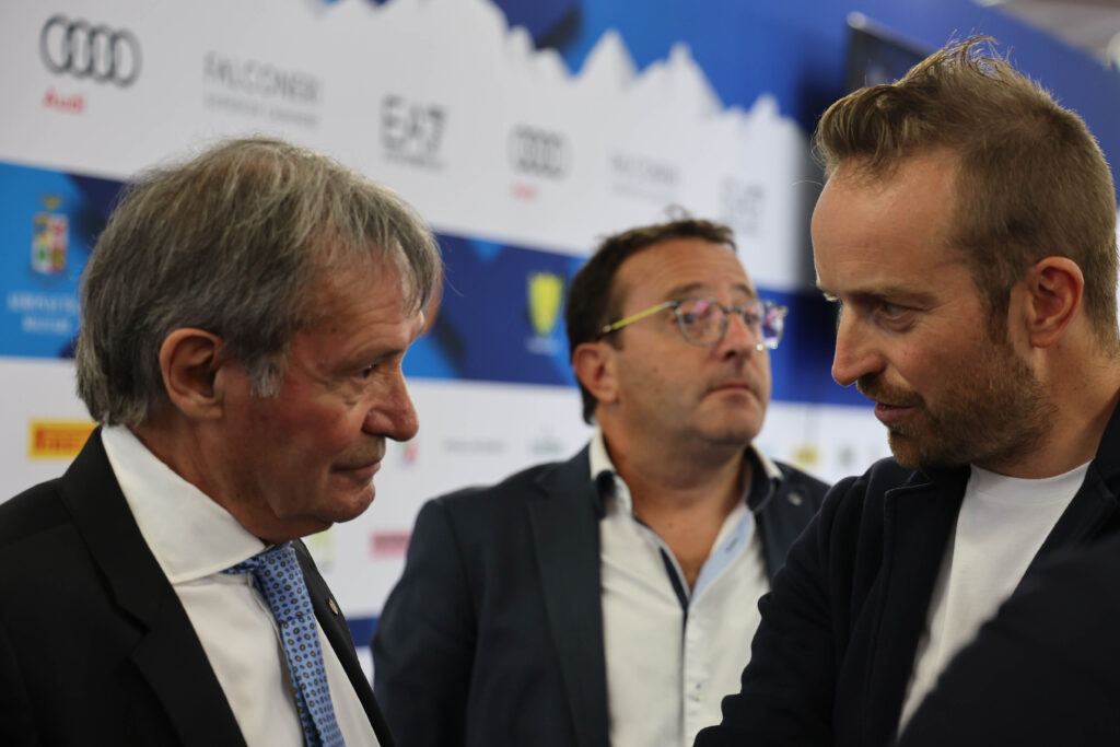 Flavio Roda, Presidente FISI, con Manfred Mölgg ©Pentaphoto