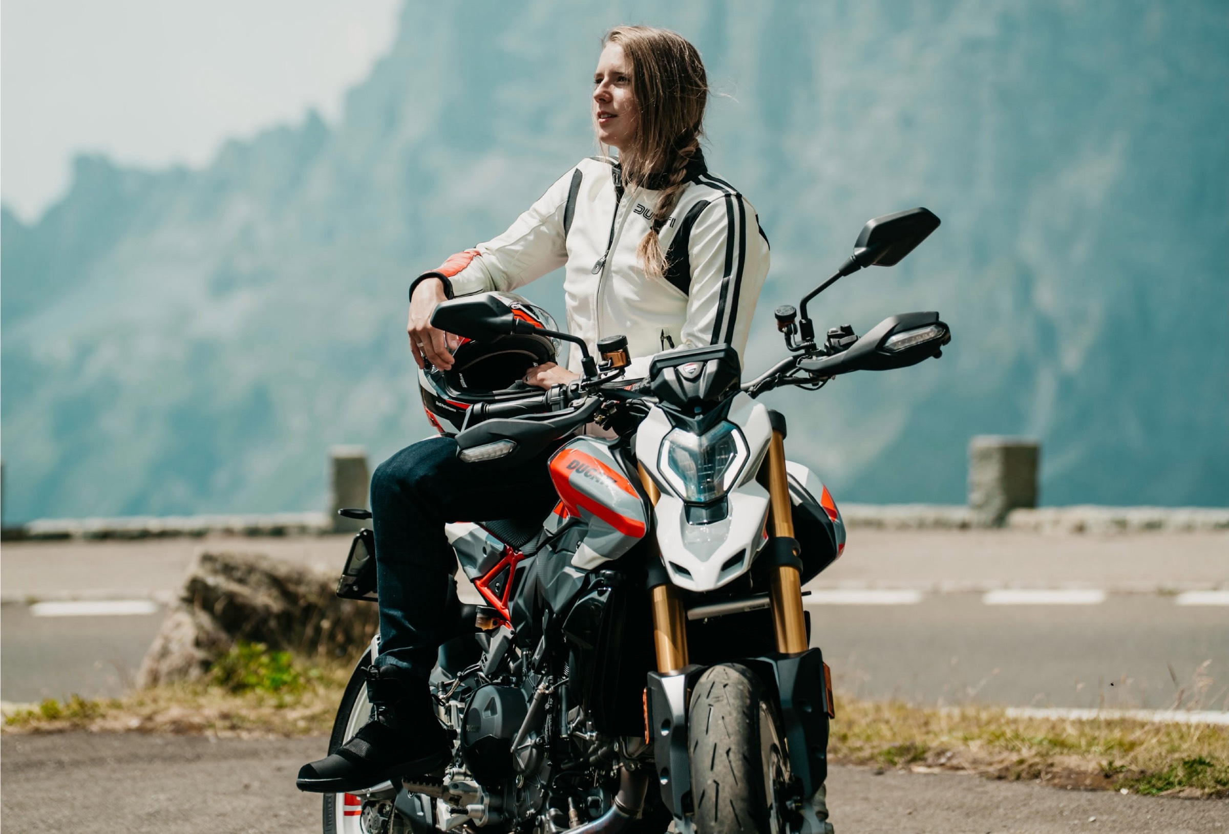 Camille Rast, nuovo Brand Ambassador Ducati Schweiz ©DucatiSchweiz