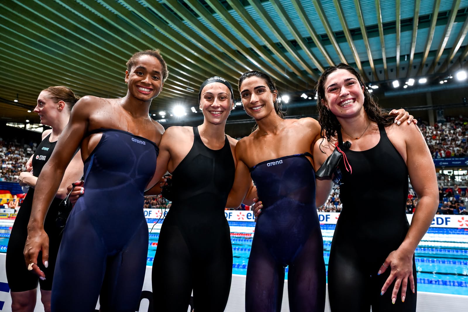 Sara Curtis, Anita Gastaldi, Emma Virginia Menicucci, Benedetta Pilato. Splendido argento nella 4x100 misti a Parigi 2026 ©FIN