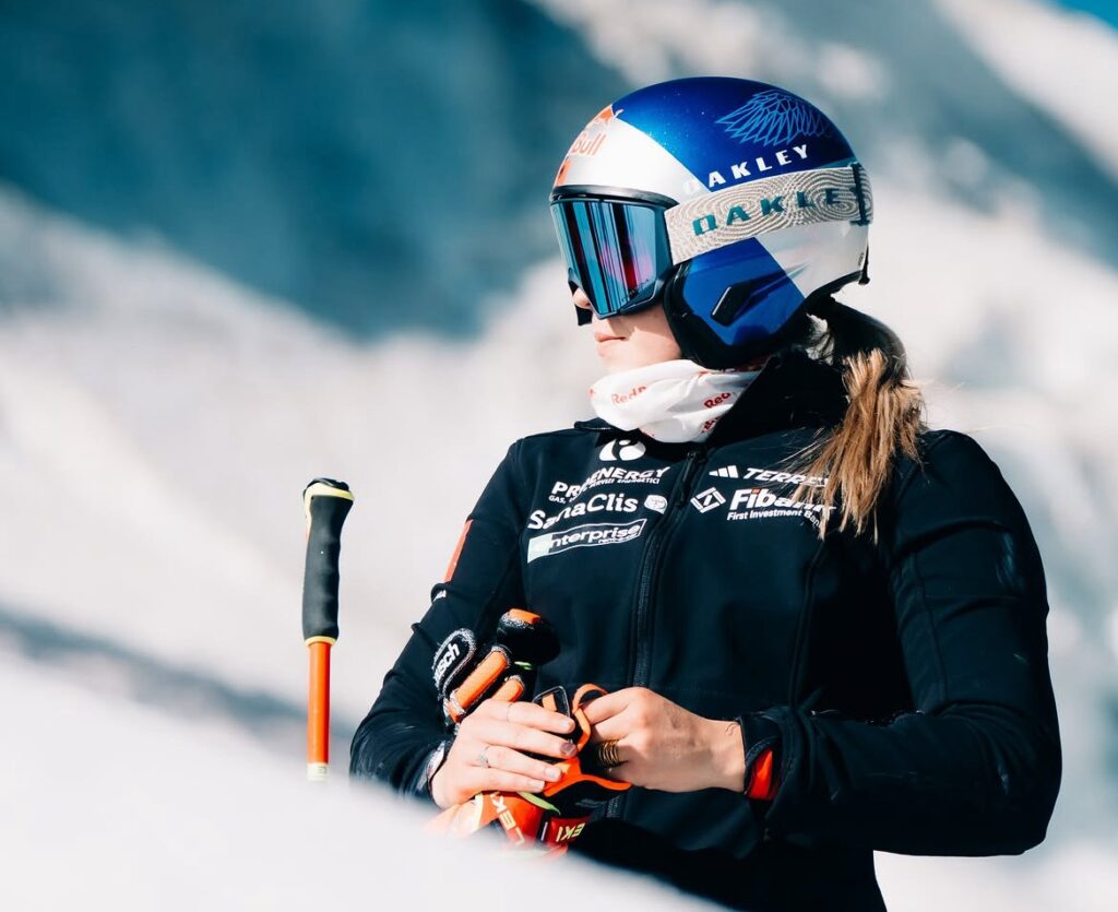 Lara Colturi nella nuova campagna Oakley ©Instagram