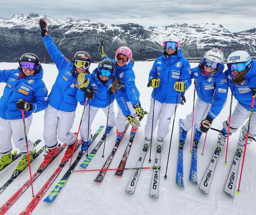 Gruppo azzurro qualche anno fa in Sud America