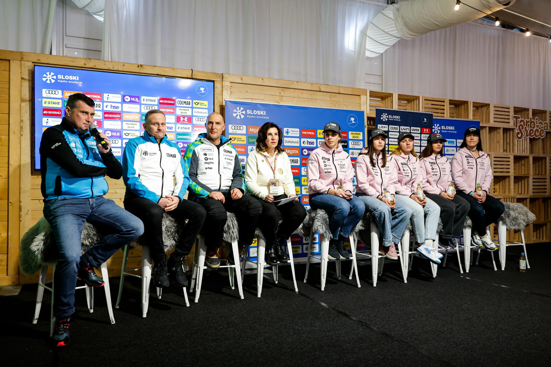 Nella nuova stagione di Coppa del Mondo, la Slovenia femminile non avrà rappresentanti nelle discipline di velocità dello sci alpino. ©www.alesfevzer.com