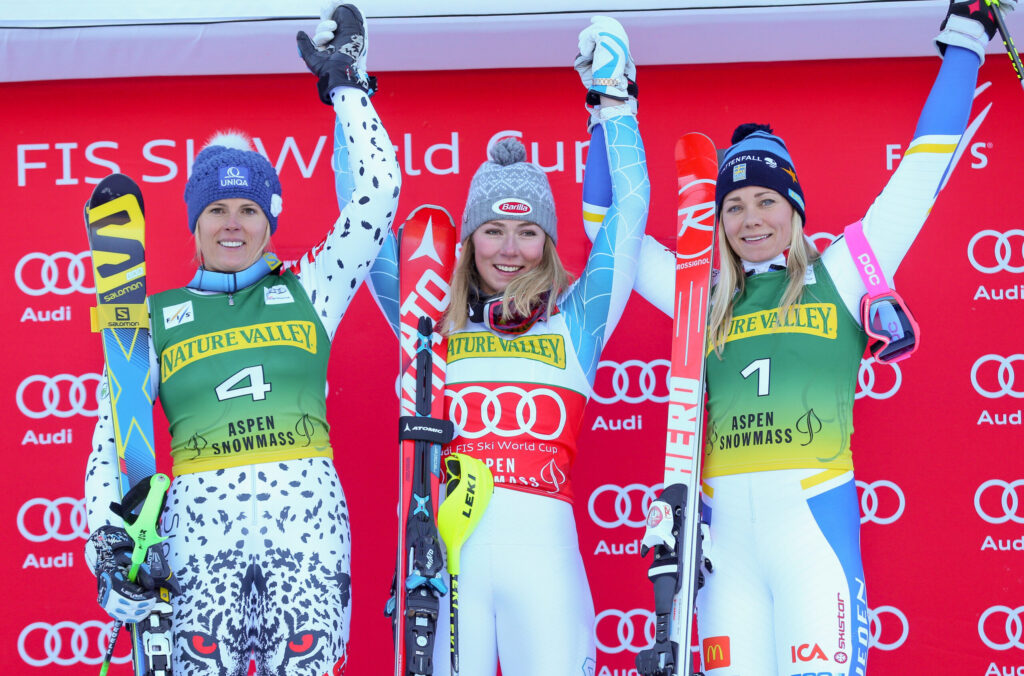 Aspen, 28 novembre 2015, la  gara della storia. Da sinistra: Zuzulova, Shiffrin, Hansdotter ©GEPA